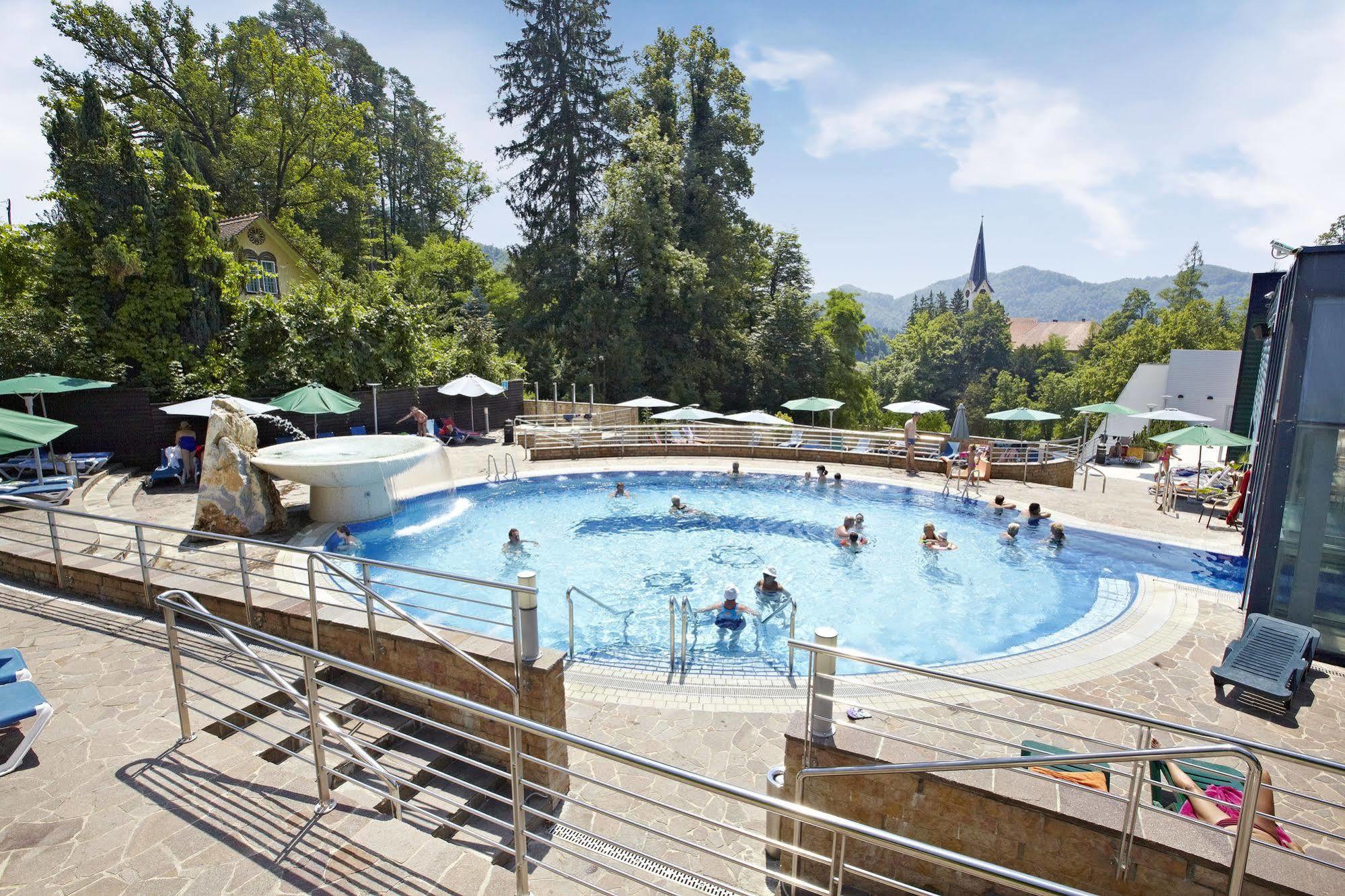Depadansa Hotel Park - Terme โดแบร์นา ภายนอก รูปภาพ